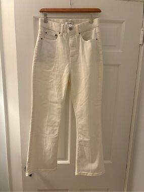 SPANX Re-define Sculpt Kick Flare Jeans in Linen. NWT Size 6.